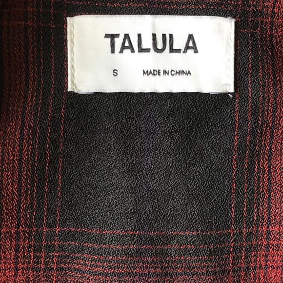 Aritzia Talula button down Size Small - Picture 2 of 5